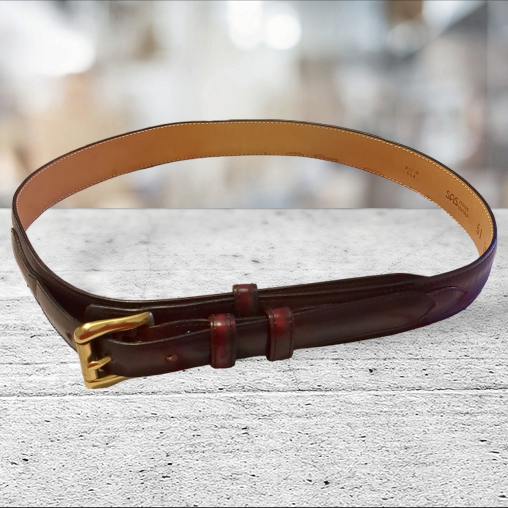 SAS belt size 30 mahogany in color. Made in the USA 🇺🇸